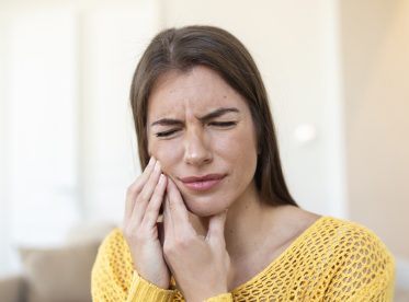 Toothache, Broken Tooth, or Bleeding Gums? When to See an Emergency Dentist in Meridian